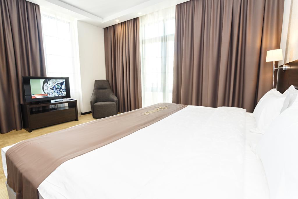 Solutel Hotel Bishkek Luaran gambar